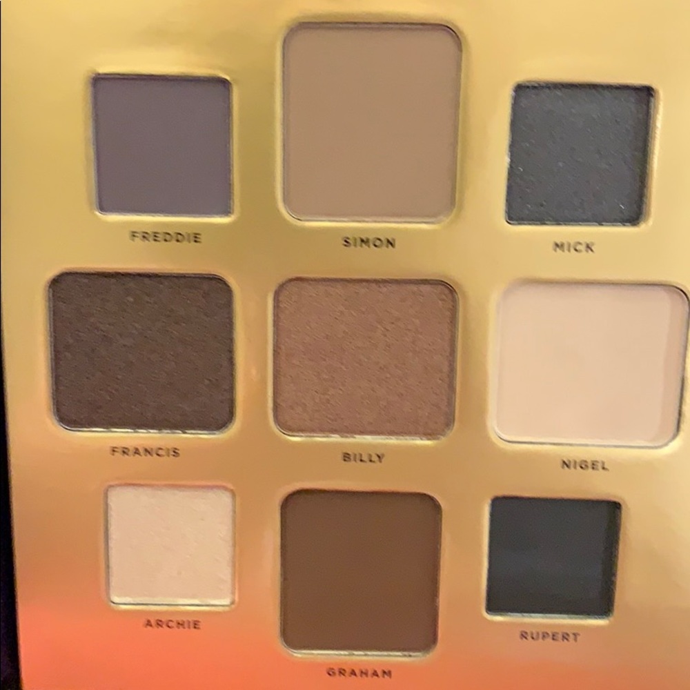 Makeup Bundle - Picture 6 of 10